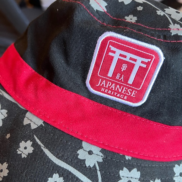 SF Giants Japanese Heritage Night Bucket Hat - Picture 2 of 2